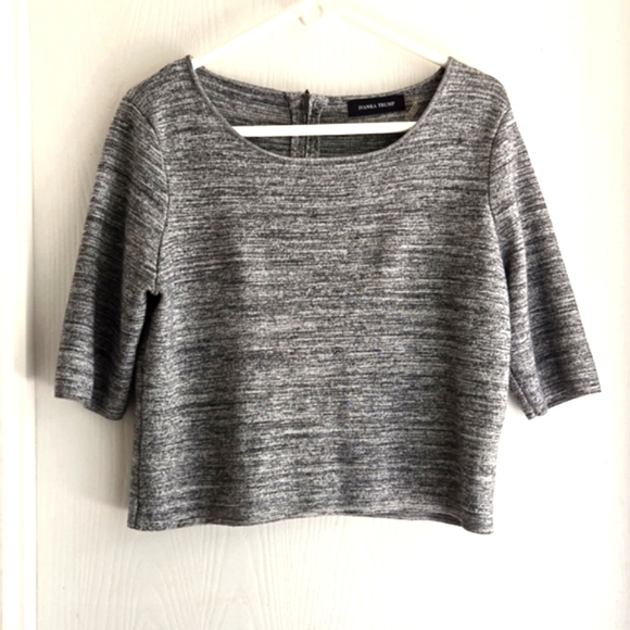 Ivanka Trump | Stylish Heathered Grey Crop Top - Picture 3 of 9